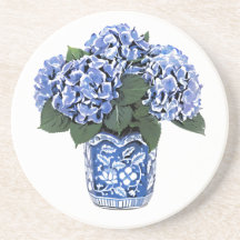 Hydrangeas azuis em um pote cerâmico floral porta-copos
