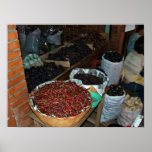 Ingredientes de comida em um mantimento posteres