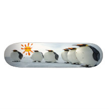 Irmãos dos azuis na laranja skate