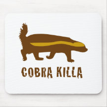 killa da cobra do texugo de mel mousepads