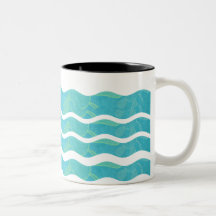 Listras onduladas azuis com flores: Caneca de café