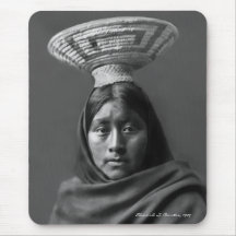 Luzi - uma mulher de Papago Mouse Pads