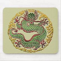 Medalhão do dragão mouse pads