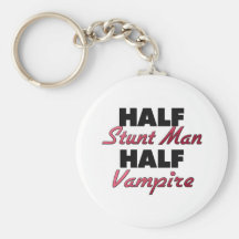 Meio vampiro do homem de conluio meio chaveiro