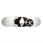 MENINA ASSUSTADOR SKATE