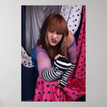 Menina do punk com crânios pôsteres