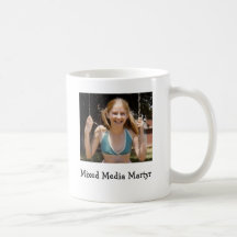 Menina Halterneck do mártir dos meios mistos Caneca