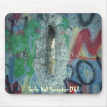 Muro de Berlim - dois dias após - 1989 Mousepads