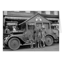 Músico de viagem, Veículo estranho, 1929 Cartão