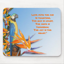 O amor tropical do tapete do rato do pássaro pôr o mouse pad