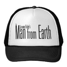 O homem do boné de beisebol da terra