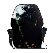 O jardim irradia a bolsa mensageiro