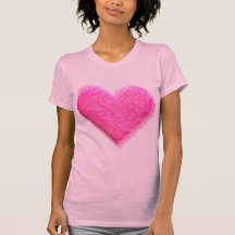 O t-shirt dos namorados cor-de-rosa do coração