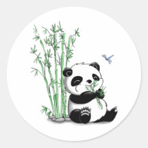 Panda que come o bambu adesivo redondo