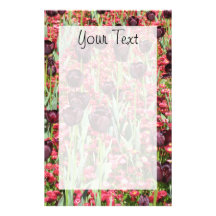 Papel de carta escuro das tulipas e das flores do  papeis personalizados