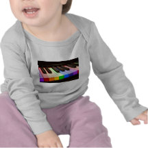 Piano do arco-íris camisetas