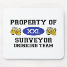 Propriedade da equipe do bebendo do topógrafo mousepads