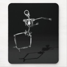 PULO DE ESQUELETO DA ALEGRIA DO RAIO X - PRETO & B MOUSE PAD
