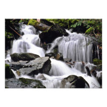 Rochas excedentes Terraced da cachoeira Convite