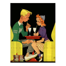 Romance do vintage, adolescentes no amor na loja d cartao postal