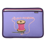 Sew a agulha e o algodão impressionantes bolsa para MacBook air