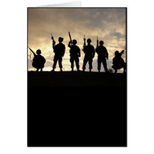 Silhuetas do soldado cartoes