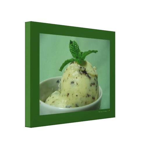 Sobremesa congelada sorvete dos pedaços de chocola impressão de canvas envolvida