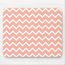 Teste padrão de ziguezague coral e branco mouse pad
