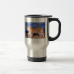 tigre pela caneca da água
