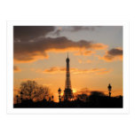 Torre Eiffel de Paris no por do sol Cartao Postal