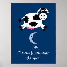 Vaca bonito saltada sobre o poster da lua