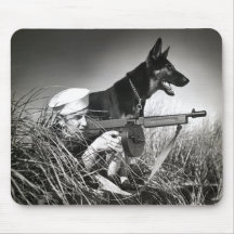 WWII USCG no trabalho Mousepad
