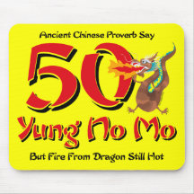 Yung nenhum aniversário do Mo 50th Mouse Pads