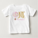 Pesquisar por aniversário balão ar quente camisetas Primeiro aniversario