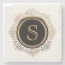 Pesquisar por letras douradas porta copos Preto