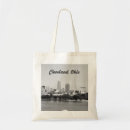 Pesquisar por black and white bolsas Preto