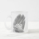 Pesquisar por mão do bebê canecas Pai