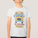 Pesquisar por a aventura começa camisetas Retrô