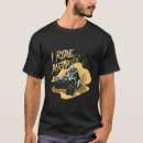 Pesquisar por passeio sujo camisetas Quádruplo