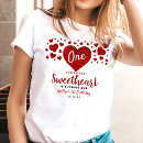 Pesquisar por coração vermelho preto amor camisetas Moderno