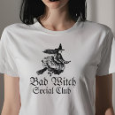 Pesquisar por bruxa má camisetas Halloween
