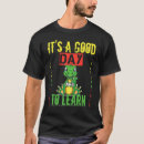 Pesquisar por o bom dinossauro camisetas Dia