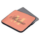 Pesquisar por laranja laptop sleeves Monograma