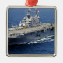 Pesquisar por naval ornamentos Navios anfíbios da guerra