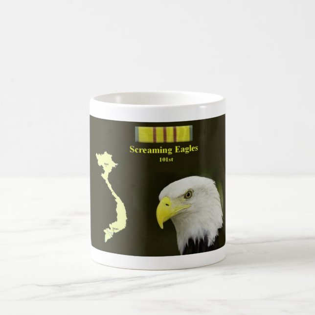 101st na caneca de Vietnam (Centro)