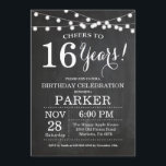 16o Quadro do convite do aniversário<br><div class="desc">16o Fundo do quadro do convite do aniversário com luzes da corda. Preto e branco. 13o 15o 16o 18o 20o 2ø 30o 40th 50th 60th 90 100th do 80 do 70, alguma idade. Aniversário adulto. Festa de aniversário do homem da mulher ou do homem. Para uma personalização mais adicional, clique...</div>