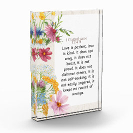 1 Corintianos 13:4-5 Design de Aquarela Soothing