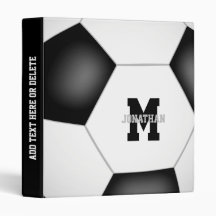 meninos monogramas jogando futebol