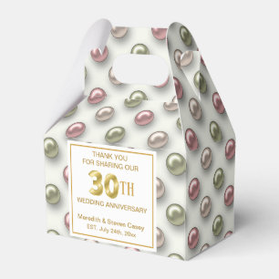 30o O aniversário de casamento peroliza a caixa d