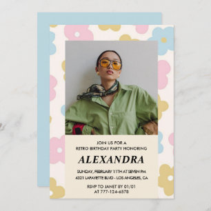 33° aniversário de convite Flores Retro Groovy Cut